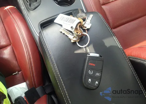 2018 Dodge Durango Srt Awd z USA, uszkodzony, nr VIN 1C4SDJGJ0JC205707